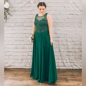 Green and gold chiffon gown with a beaded bodice- Dave and Johnny size 14